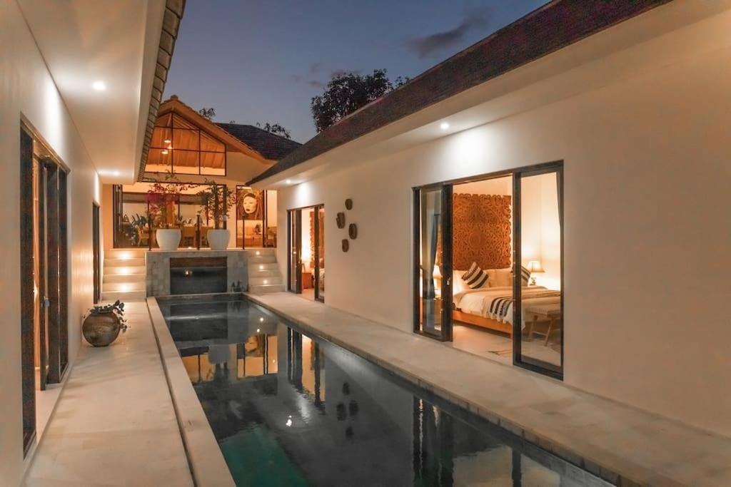 Villa Hakem Elegant And Modern 4 Bedrooms Villa Pool View Canggu  Bagian luar foto