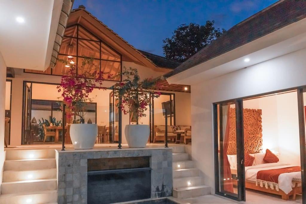 Villa Hakem Elegant And Modern 4 Bedrooms Villa Pool View Canggu  Bagian luar foto